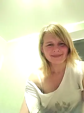 Masha412111 online show from 02/15/26, 08:52