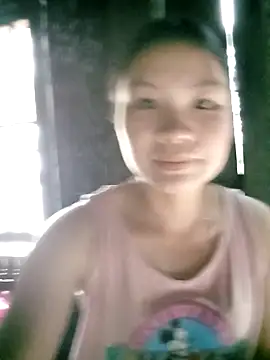 Snapshot of Hin_xx chatting on 10/18/25, 06:04 Hin xx online show from 10/18/25, 06:04
