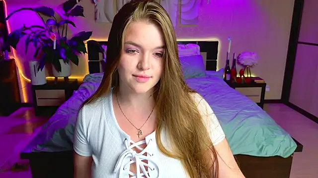 EmilyWhispers online show from 07/08/26, 07:58