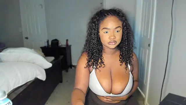 Snapshot of supanovaaa chatting on 06/18/26, 02:22 supanovaaa online show from 06/18/26, 02:22