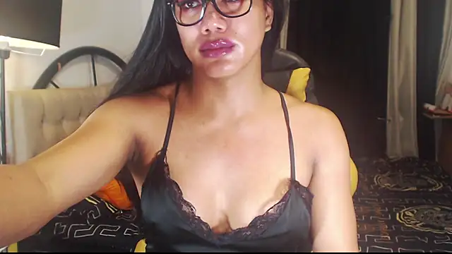 hugecockyurikaa online show from 11/24/25, 09:37