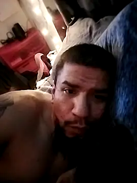 Snapshot of JNTre chatting on 01/15/26, 06:17 JNTre online show from 01/15/26, 06:17