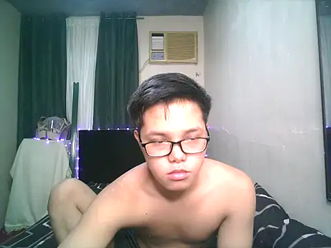 hot babyboy26 online show from 10/27/25, 06:58