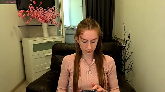 GoldenRose  online show from 05/26/26, 12:36