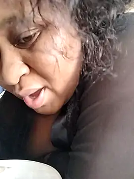 Snapshot of thicknjuicyx chatting on 10/07/25, 07:31 thicknjuicyx online show from 10/07/25, 07:31