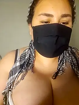Snapshot of bbw_desire6 chatting on 03/05/26, 12:40 bbw desire6 online show from 03/05/26, 12:40