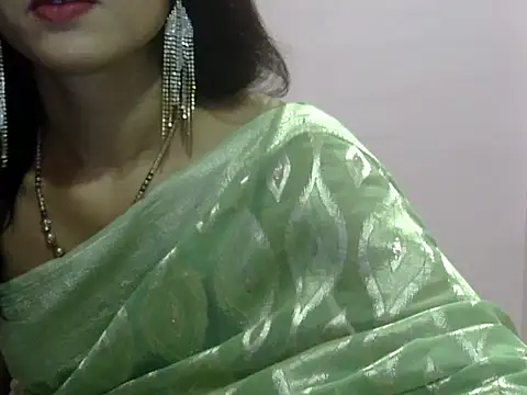 Laila Cute online show from 07/04/26, 04:08