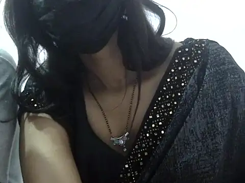 Snapshot of Laila_Cute chatting on 02/22/26, 03:46 Laila Cute online show from 02/22/26, 03:46