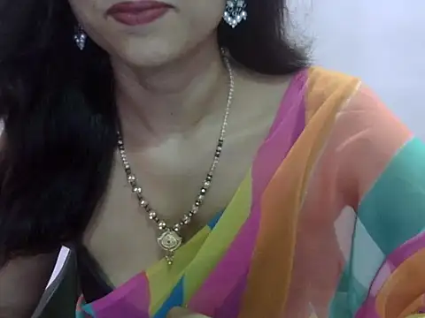 Laila Cute online show from 05/18/26, 04:01