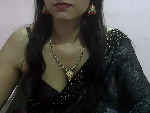 Laila Cute online show from 04/19/26, 11:44