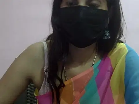 Laila Cute online show from 04/15/26, 05:28