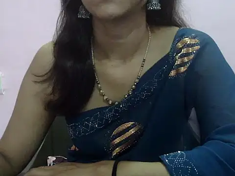 Laila Cute online show from 05/19/26, 11:39