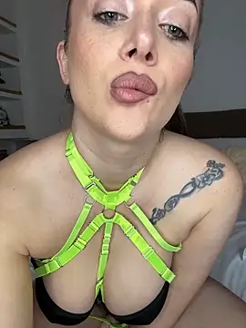 Malasantababy online show from 02/09/26, 10:02