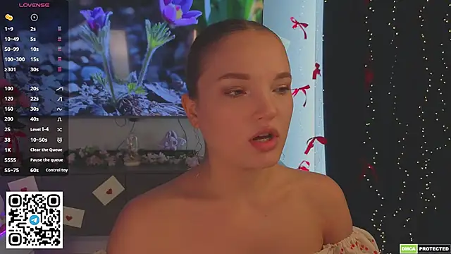 JulieLupo online show from 03/31/26, 06:26