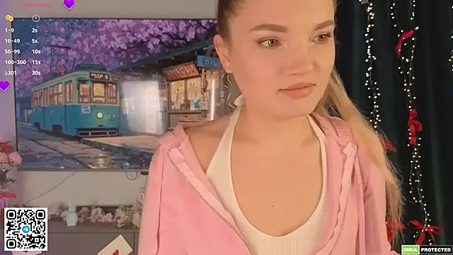 JulieLupo online show from 04/11/26, 07:45