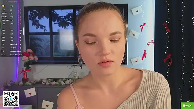 JulieLupo online show from 03/12/26, 06:06