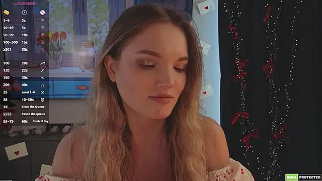 JulieLupo online show from 03/25/26, 06:46