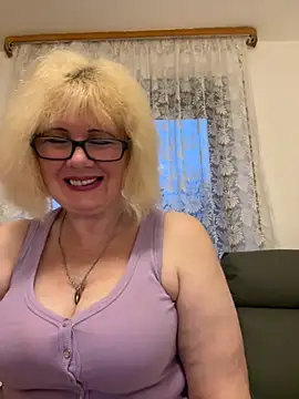 BoloshkaBlonda online show from 11/17/25, 06:39