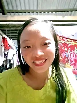 Snapshot of Minkine022 chatting on 10/19/25, 09:12 Minkine022 online show from 10/19/25, 09:12