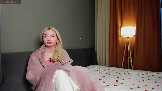 PocketDollX online show from 04/09/26, 04:02