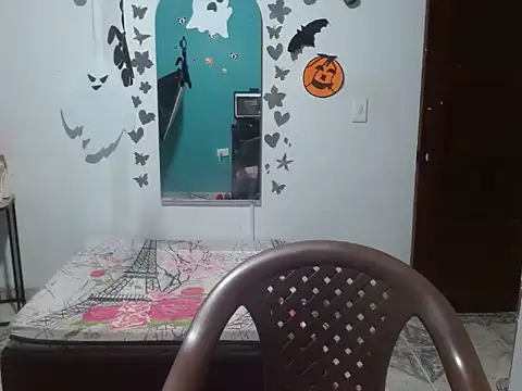 Ebony luna online show from 10/21/25, 12:26