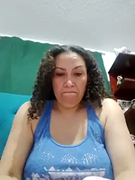 Snapshot of adelgey_michell chatting on 10/15/25, 01:26 adelgey michell online show from 10/15/25, 01:26