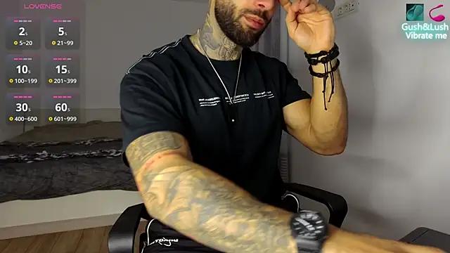 MasculineGuy99 online show from 10/26/25, 05:19