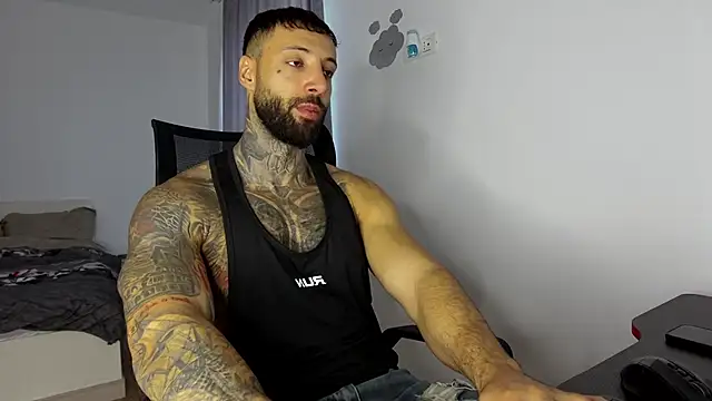 MasculineGuy99 online show from 11/09/25, 07:12