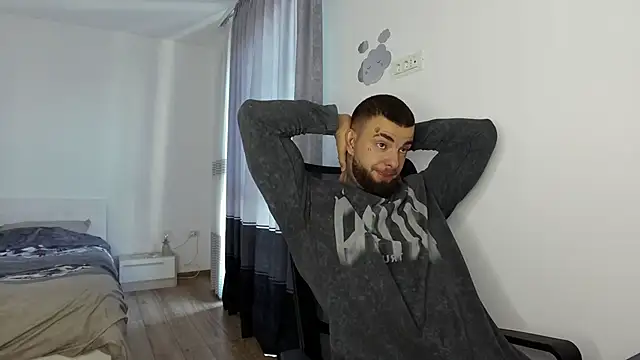 MasculineGuy99 online show from 10/09/25, 06:25