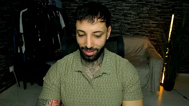 MasculineGuy99 online show from 03/17/26, 08:34