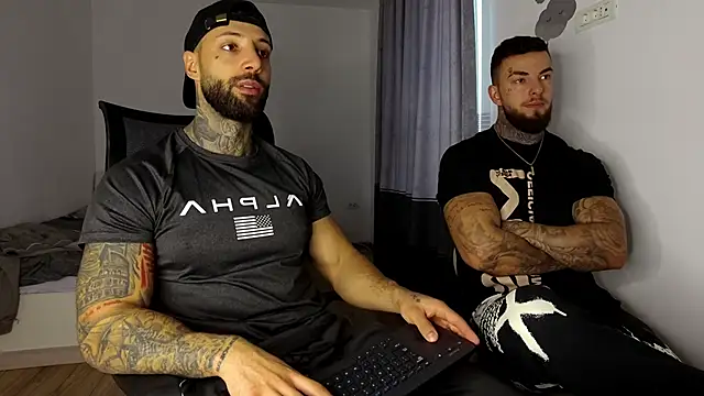 MasculineGuy99 online show from 11/07/25, 07:24