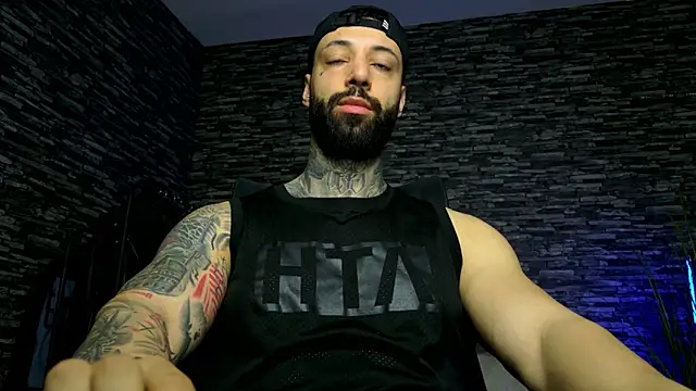 MasculineGuy99 online show from 04/06/26, 02:29