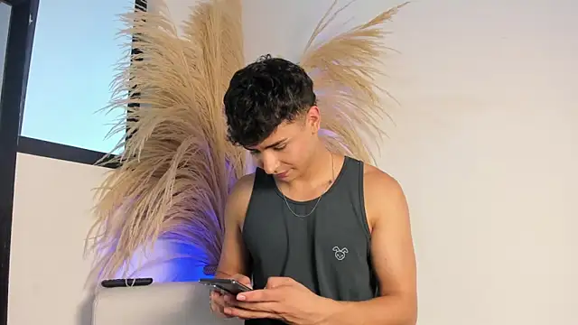 Thiago Connor21 online show from 11/03/25, 06:55