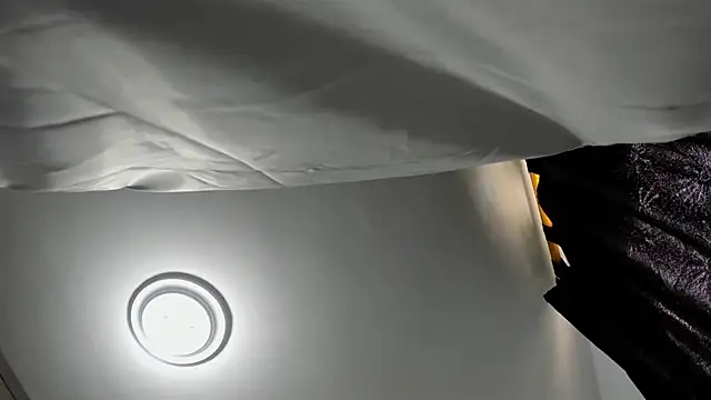 Thiago Connor21 online show from 04/14/26, 08:03