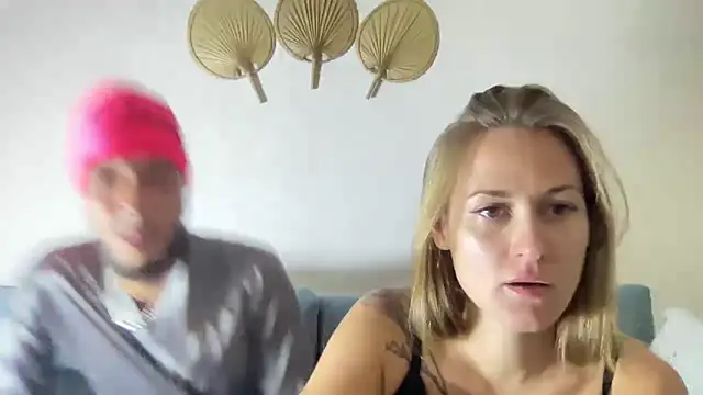 Snapshot of katslive chatting on 10/26/25, 01:00 katslive online show from 10/26/25, 01:00