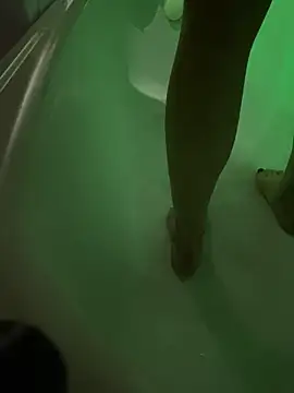 pleasedontpressaredburton online show from 11/21/25, 04:28