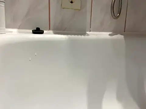 pleasedontpressaredburton online show from 10/23/25, 03:10