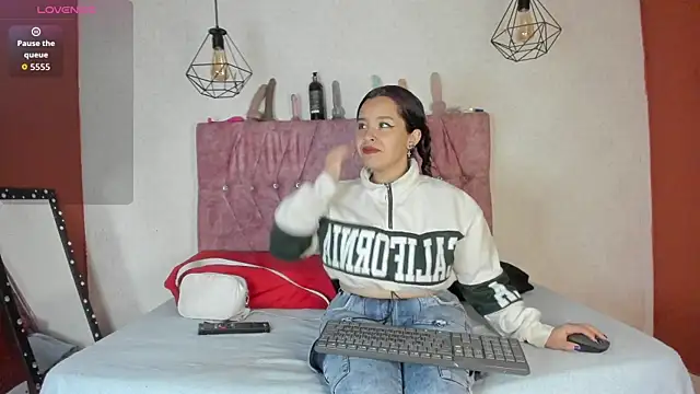 Mia lopez 1 online show from 11/08/25, 11:14