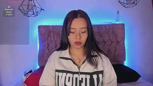 Mia lopez 1 online show from 10/21/25, 11:20