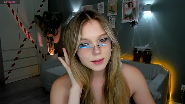 linakorvin online show from 10/29/25, 01:21