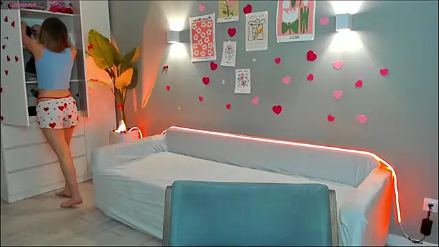 linakorvin online show from 02/18/26, 01:40