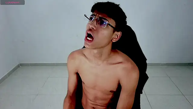 Im david02 online show from 04/07/26, 12:51