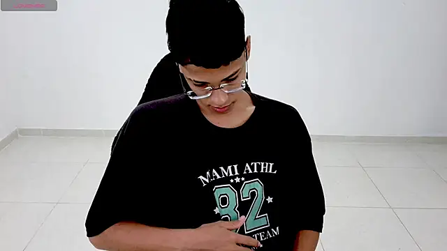 Im david02 online show from 04/14/26, 02:22