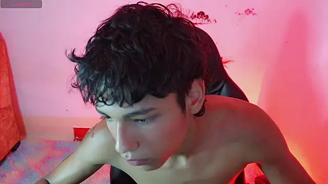 Snapshot of Im_david02 chatting on 10/11/25, 03:02 Im david02 online show from 10/11/25, 03:02