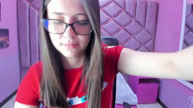 sarah sweett  online show from 04/08/26, 02:40