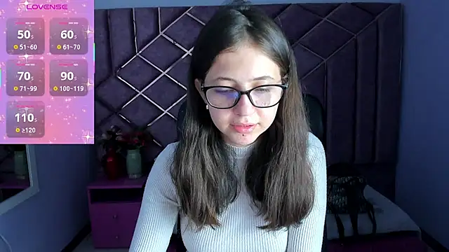 sarah sweett  online show from 04/29/26, 02:54
