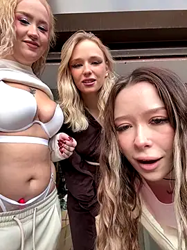 RollDolls online show from 10/30/25, 05:06