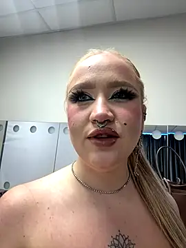 RollDolls online show from 10/16/25, 05:05