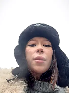 RollDolls online show from 10/13/25, 01:23