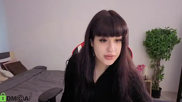 Snapshot of Erika_peach chatting on 10/06/25, 02:51 Erika peach online show from 10/06/25, 02:51